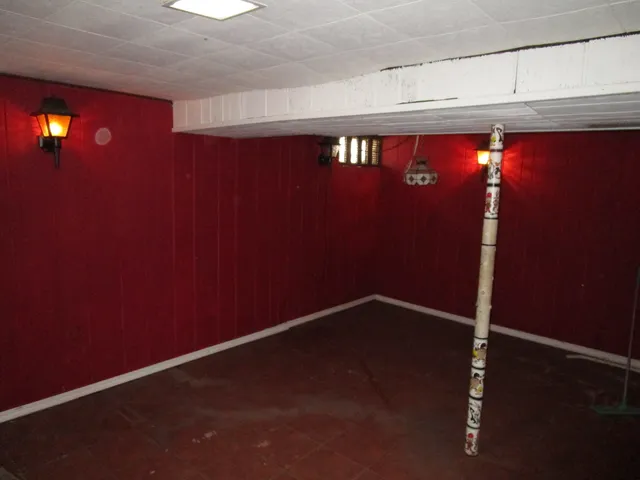 $305,000 | 786 Van Auken Street, Elmhurst, IL 60126