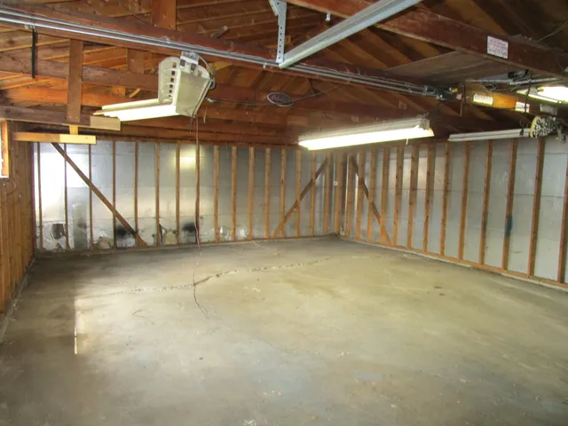 $305,000 | 786 Van Auken Street, Elmhurst, IL 60126