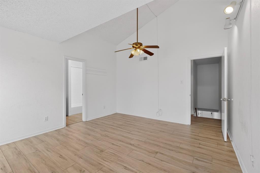 635 Haines Avenue Dallas, TX 75208 - Photo 32 of 36 a view of empty room with wooden floor