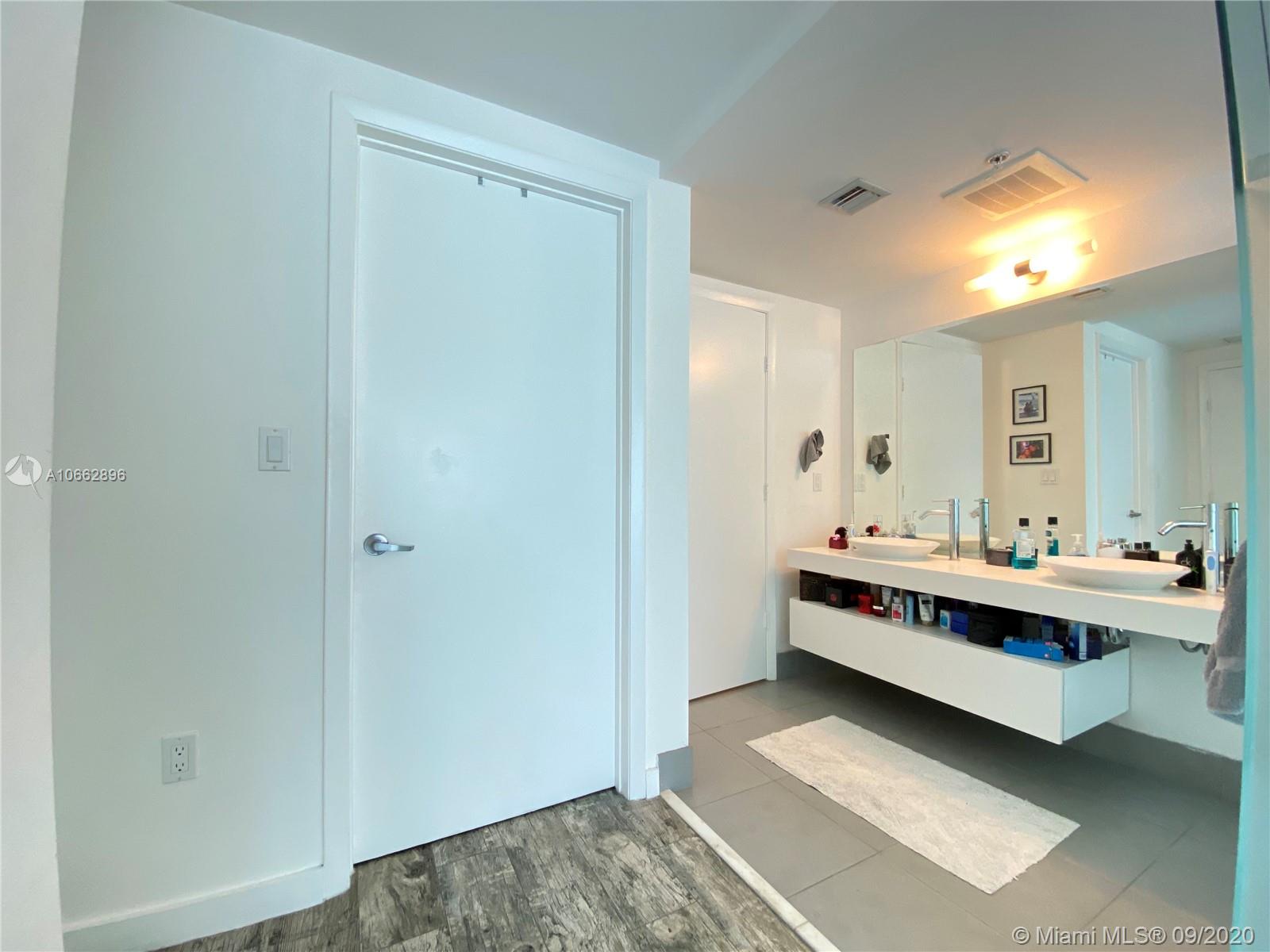 92 Southwest 3rd Street, Unit 711 Miami, FL 33130 - Photo 12 of 30