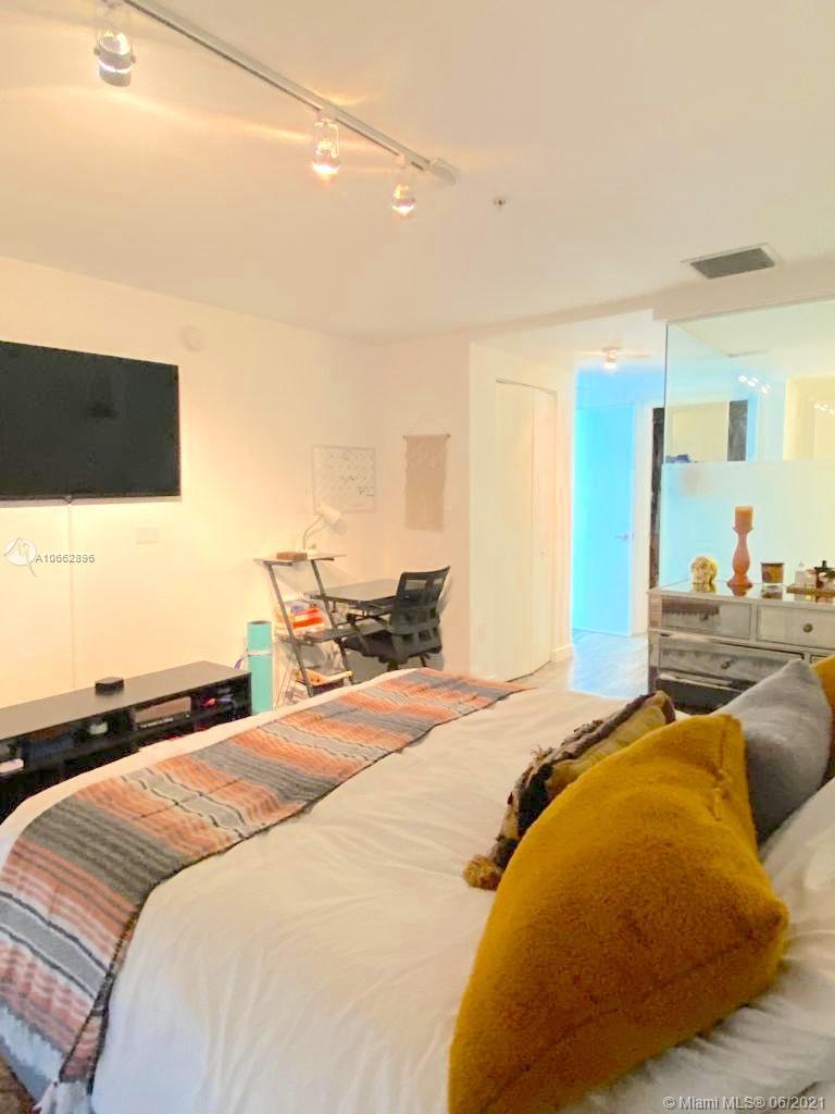 92 Southwest 3rd Street, Unit 711 Miami, FL 33130 - Photo 9 of 30