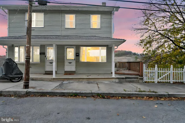 $134,900 | 121 West Savory Street, Pottsville, PA 17901