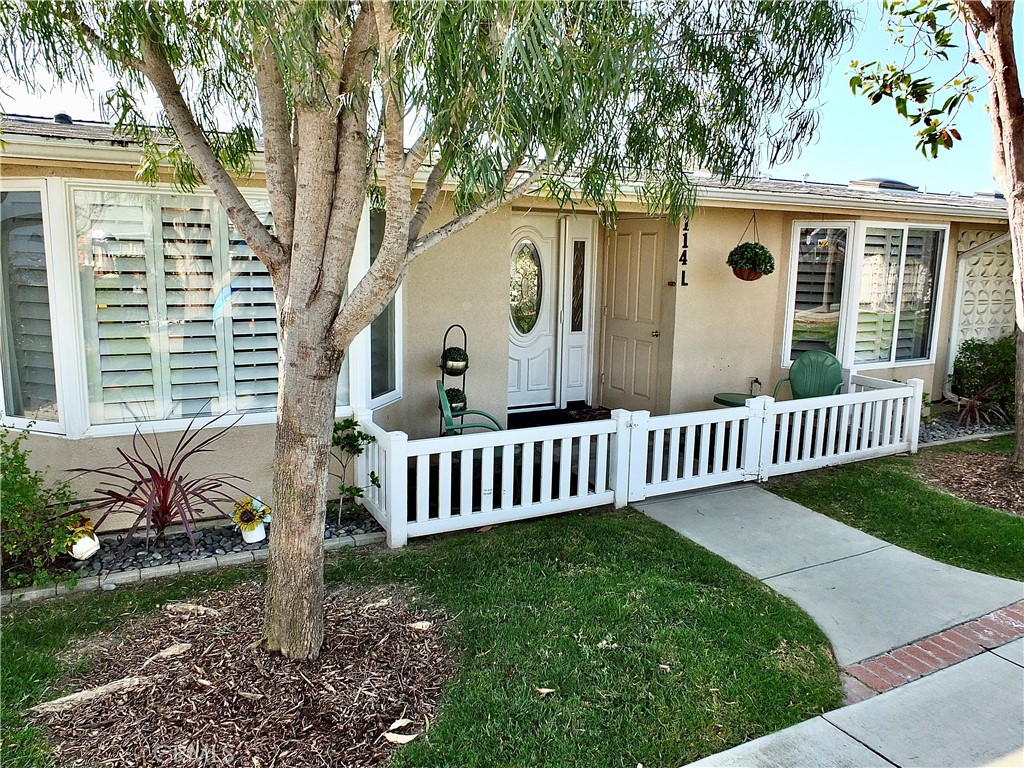1560 Homewood Road, Unit 114L Seal Beach, CA 90740 - Photo 39 of 53
