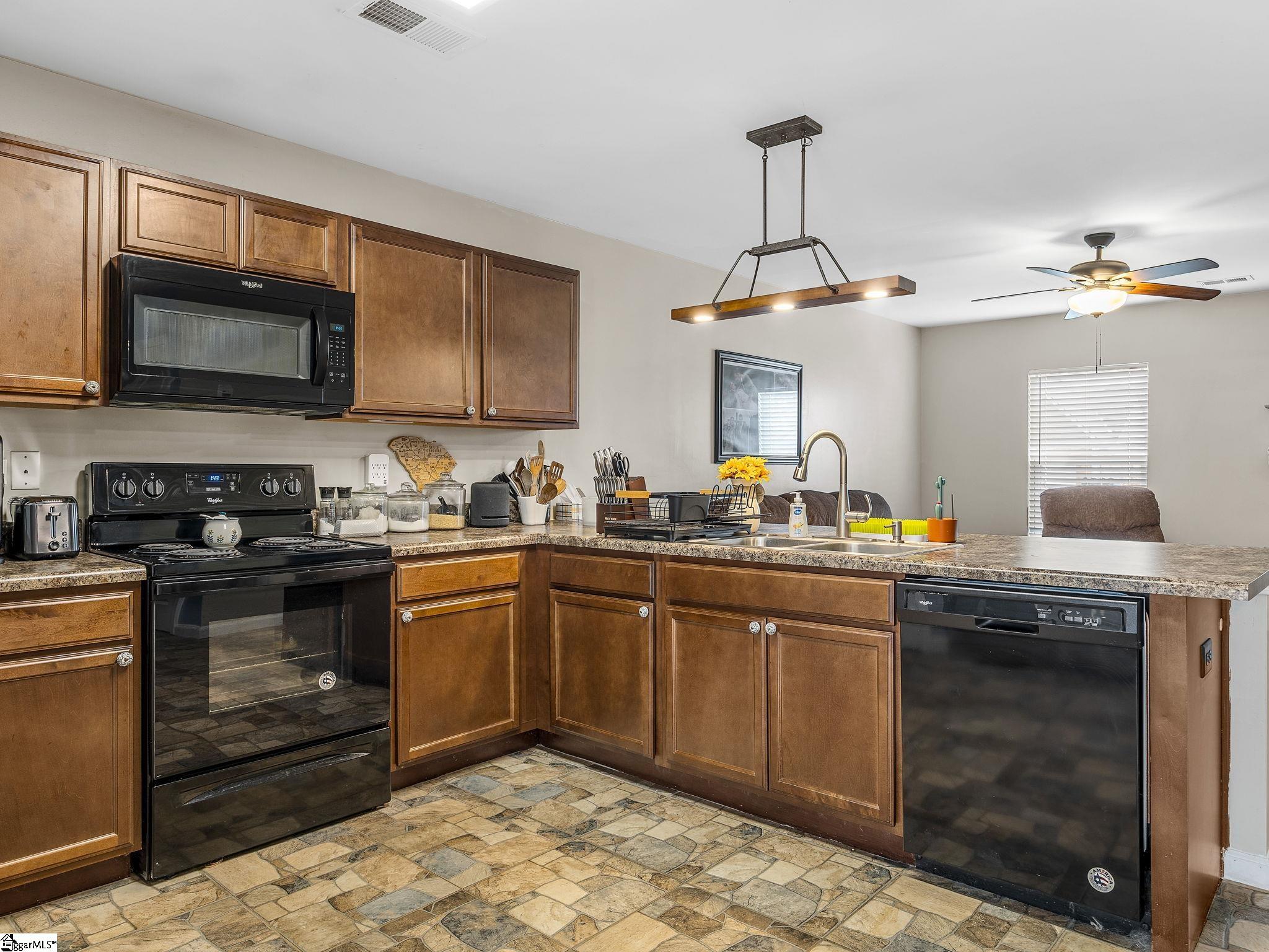 98 Lyman Lake Road Lyman, SC 29365 - Photo 15 of 27