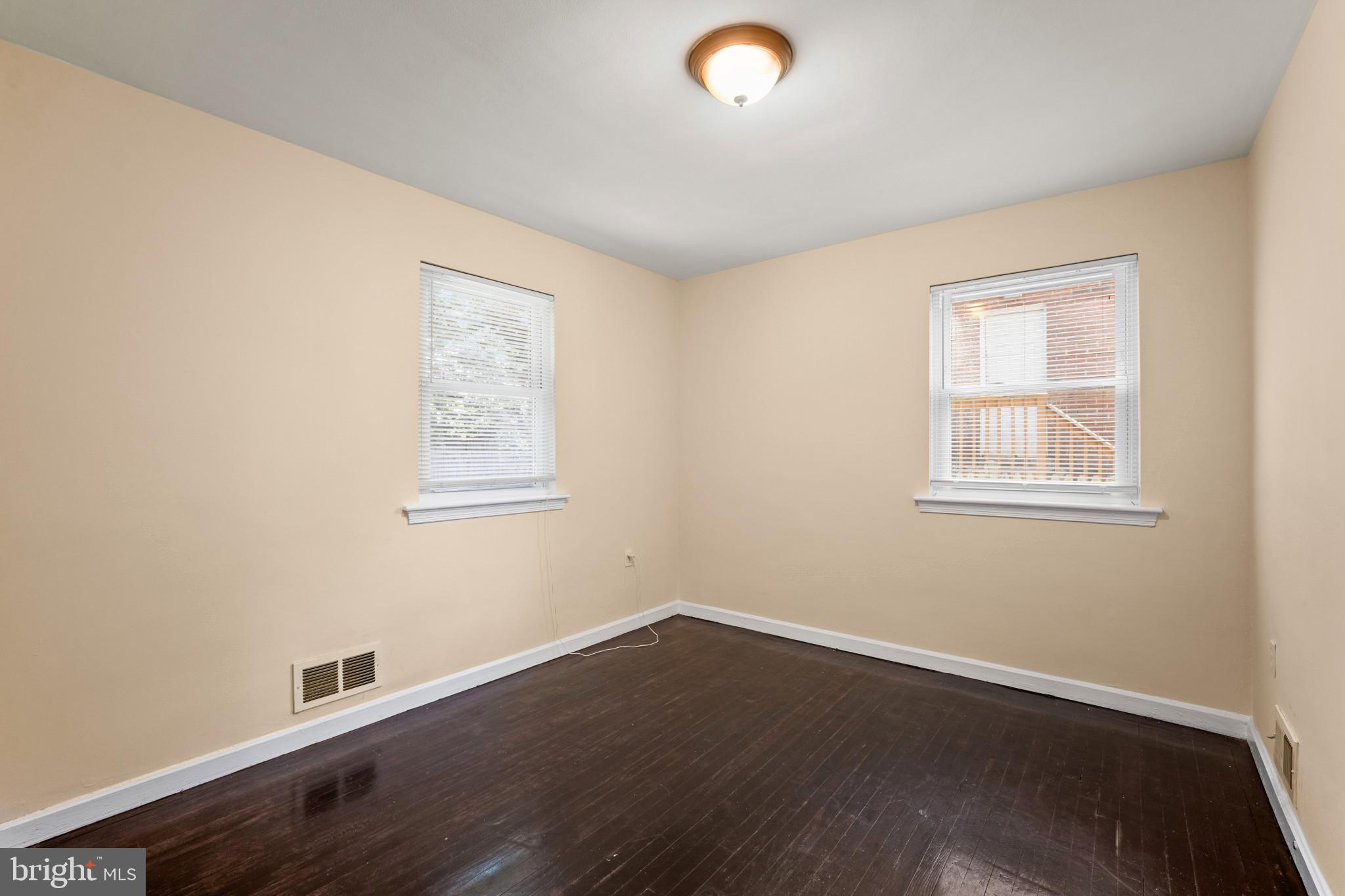 121 Whitmoor Terrace Silver Spring, MD 20901 - Photo 16 of 31
