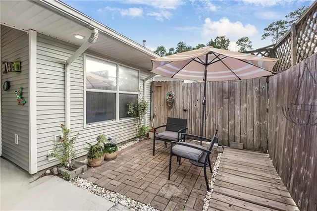 $235,000 | 320 Libra Avenue, Unit B, Mandeville, LA 70471