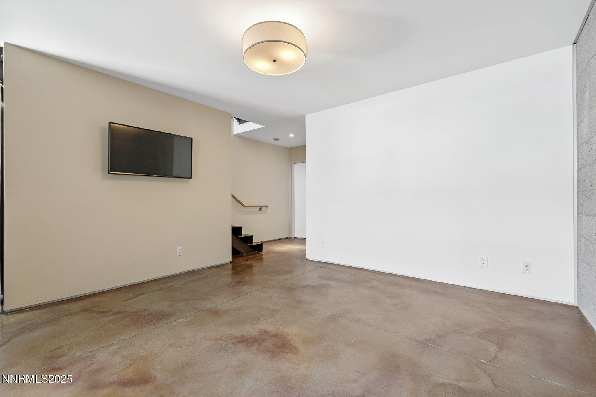 880 South Center Street Reno, NV 89501 - Photo 6 of 54 a view of an empty room