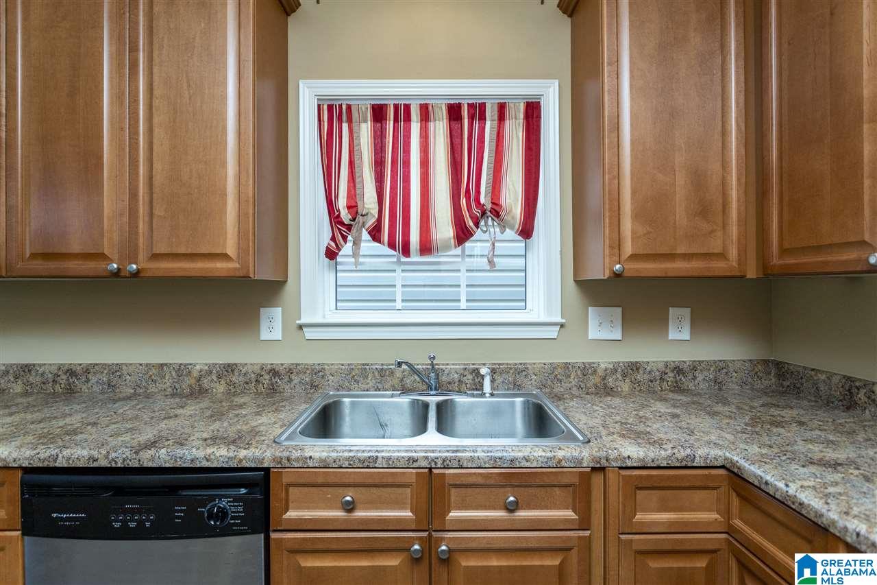 312 Calloway Lane Pelham, AL 35124 - Photo 15 of 38