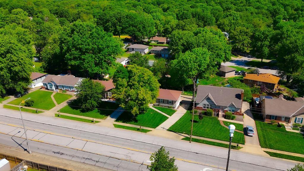 19304 East R D Mize Road Independence, MO 64057 - Photo 38 of 40