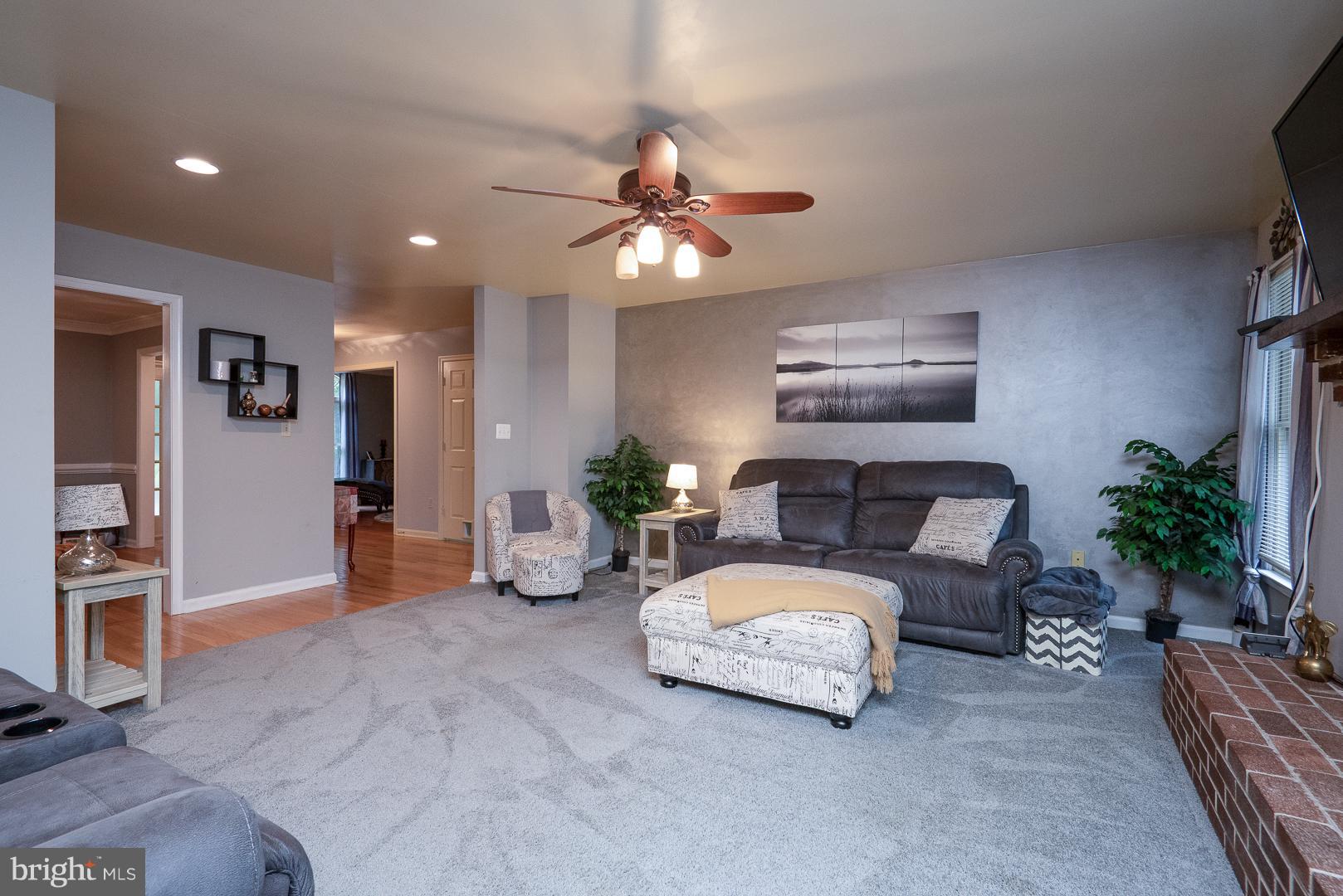 3 Cresthill Court Ruther Glen, VA 22546 - Photo 6 of 23 Family Room