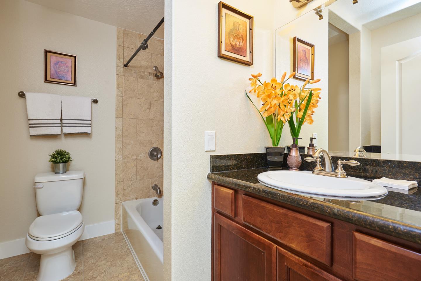 2002 West Middlefield Road, Unit 2 Mountain View, CA 94043 - Photo 14 of 15 Gallery Image 14