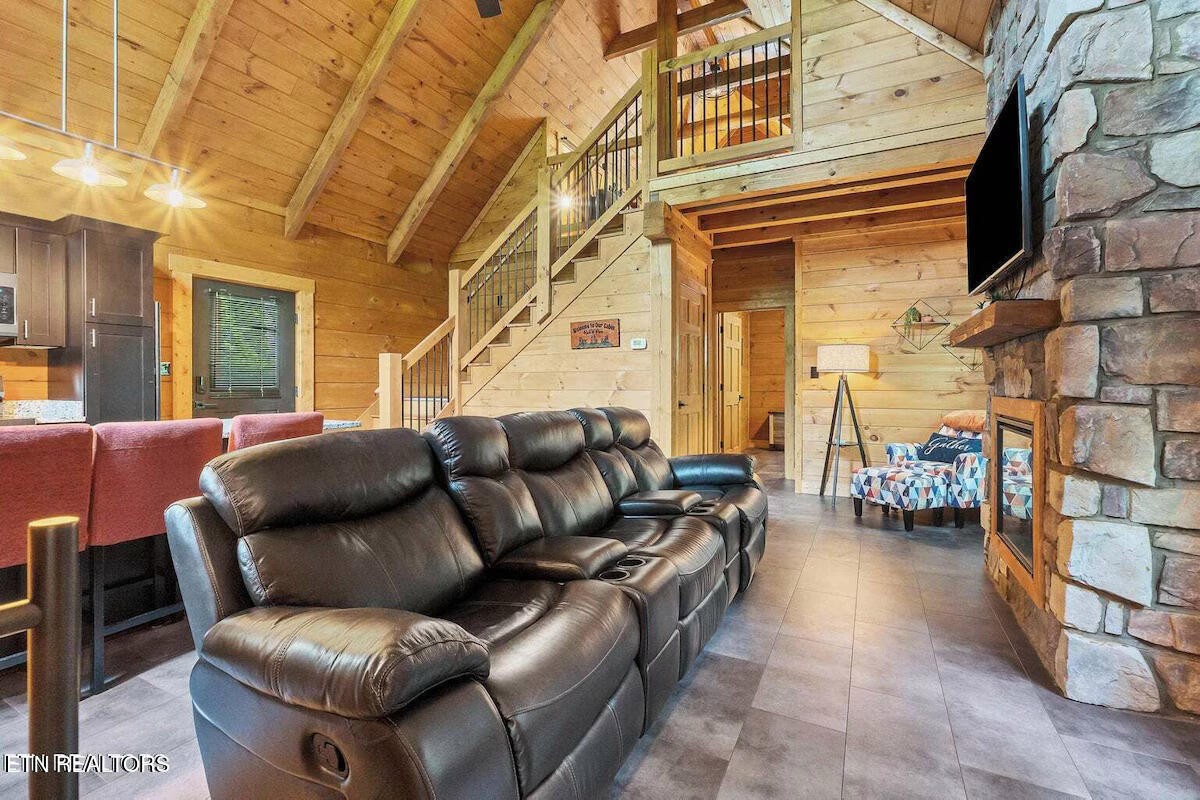 1405 Ridgefield Drive Sevierville, TN 37876 - Photo 17 of 31 Gallery Image 17