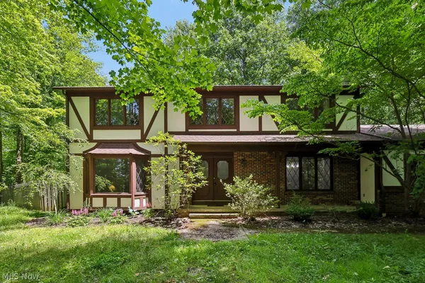 $350,000 | 17265 Wood Acre Trail, Chagrin Falls, OH 44023