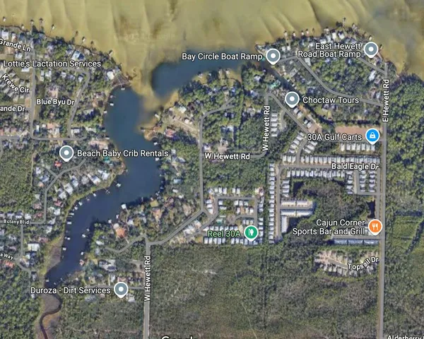 a view of street with a yard