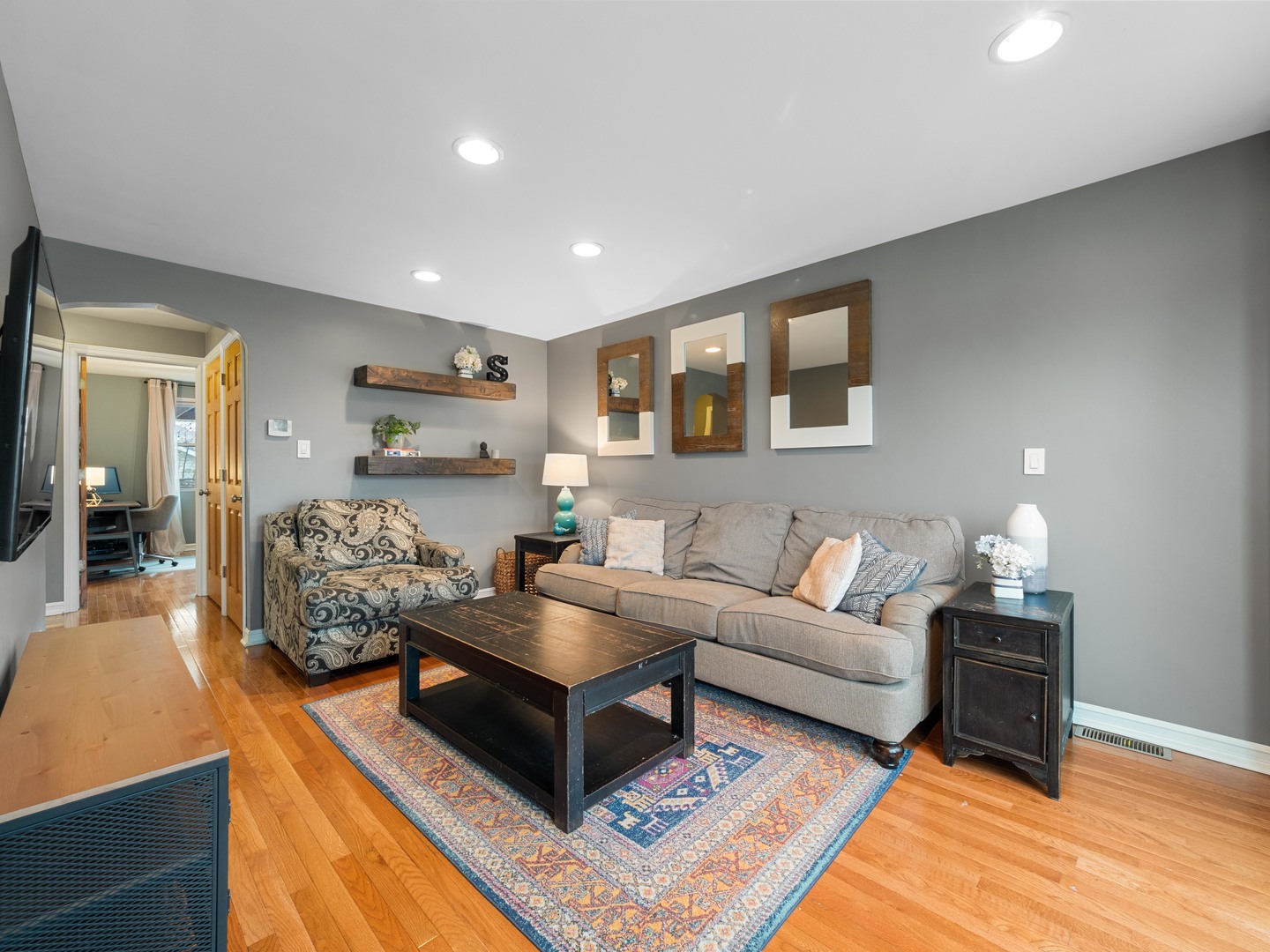 3306 North Nottingham Avenue Chicago, IL 60634 - Photo 5 of 25 a living room with furniture and a couch