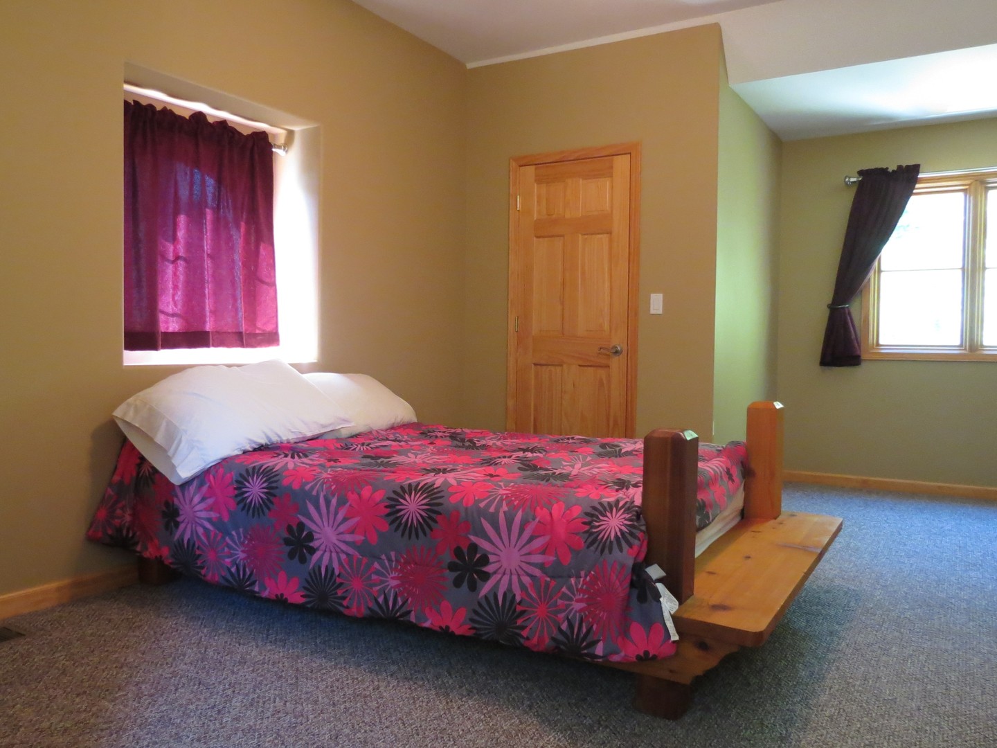 423 Mallard Point Drive Danville, IL 61834 - Photo 16 of 40 a bedroom with a bed and window