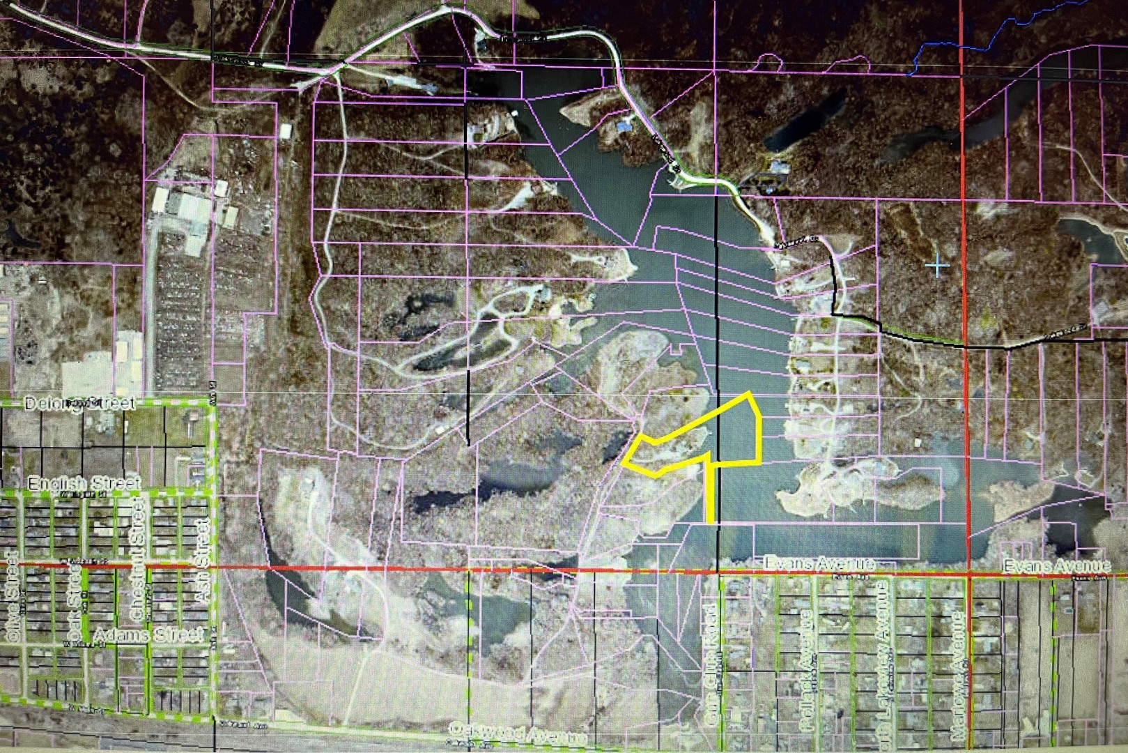 423 Mallard Point Drive Danville, IL 61834 - Photo 39 of 40 a view of buildings