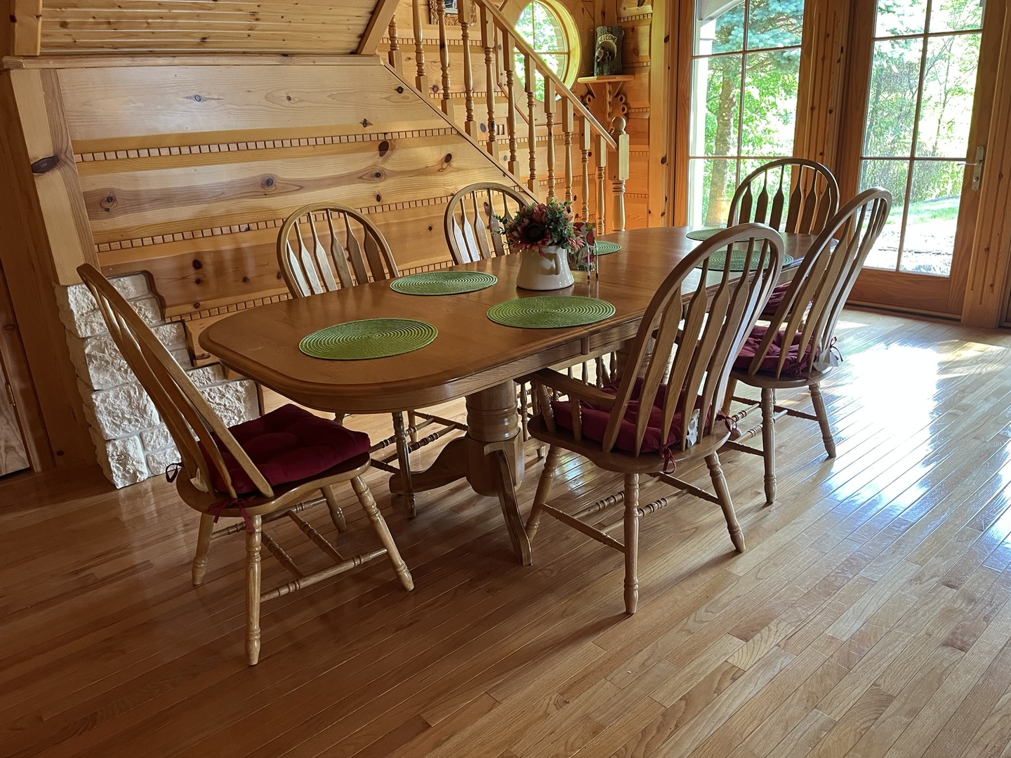 423 Mallard Point Drive Danville, IL 61834 - Photo 9 of 40 a dining room with furniture and wooden floor