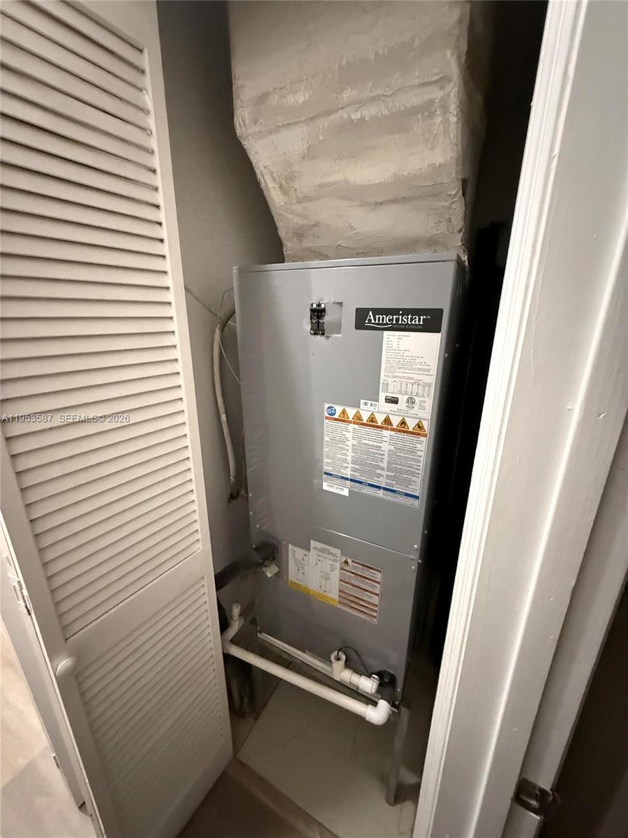 2201 Monroe Street, Unit B2 Hollywood, FL 33020 - Photo 11 of 12 a view of outdoor space