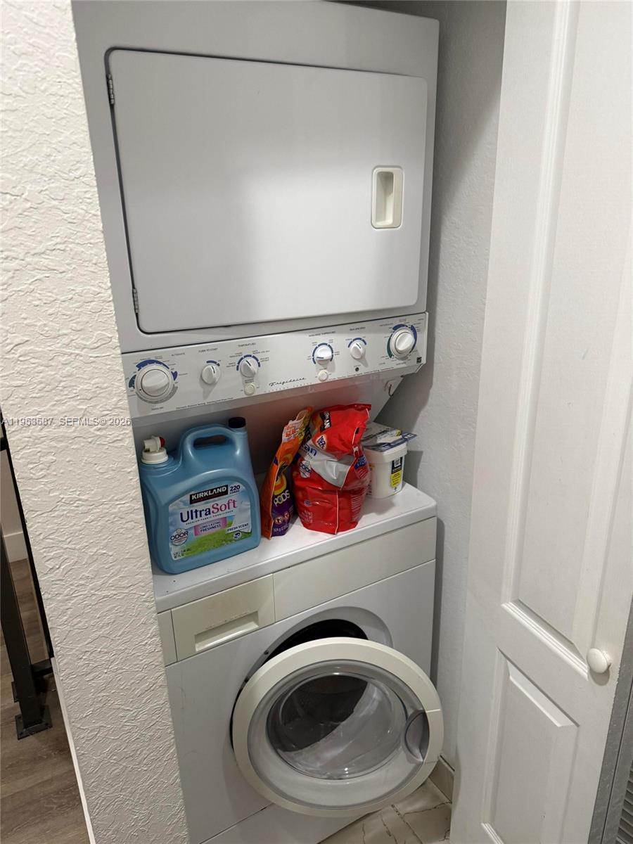 2201 Monroe Street, Unit B2 Hollywood, FL 33020 - Photo 10 of 12 a utility room with dryer and washer