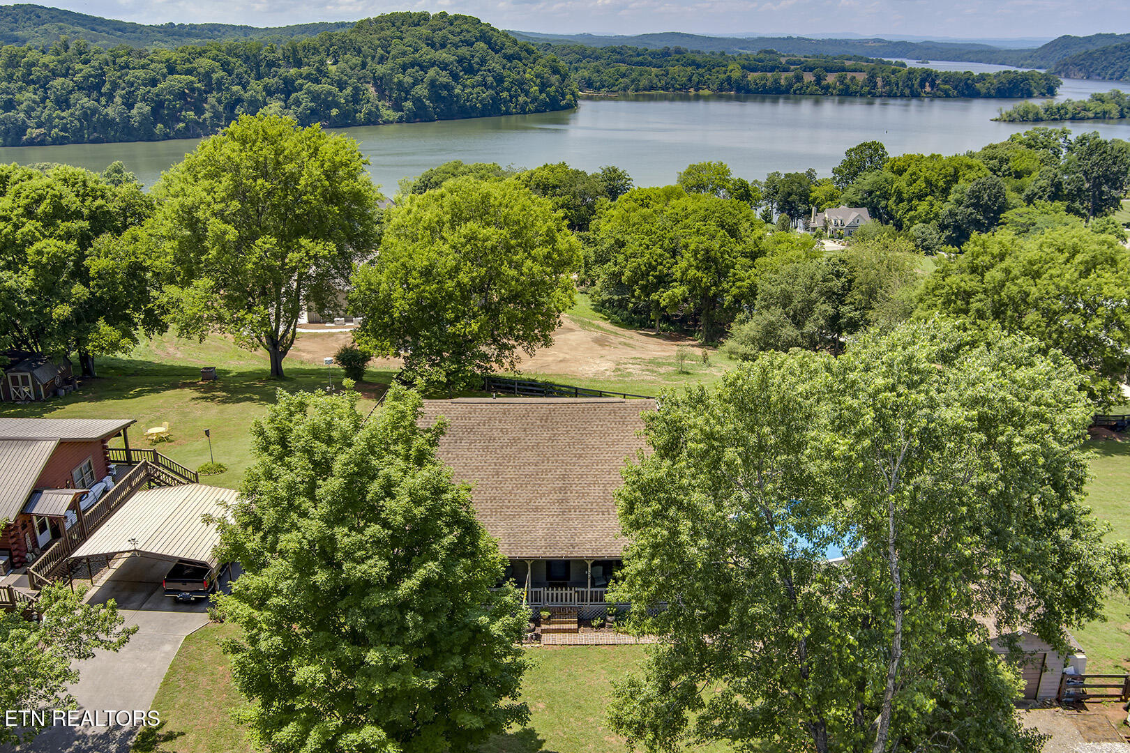 132 Morris Road Kingston, TN 37763 - Photo 2 of 60 02_MorrisLane_132_FrontElevated
