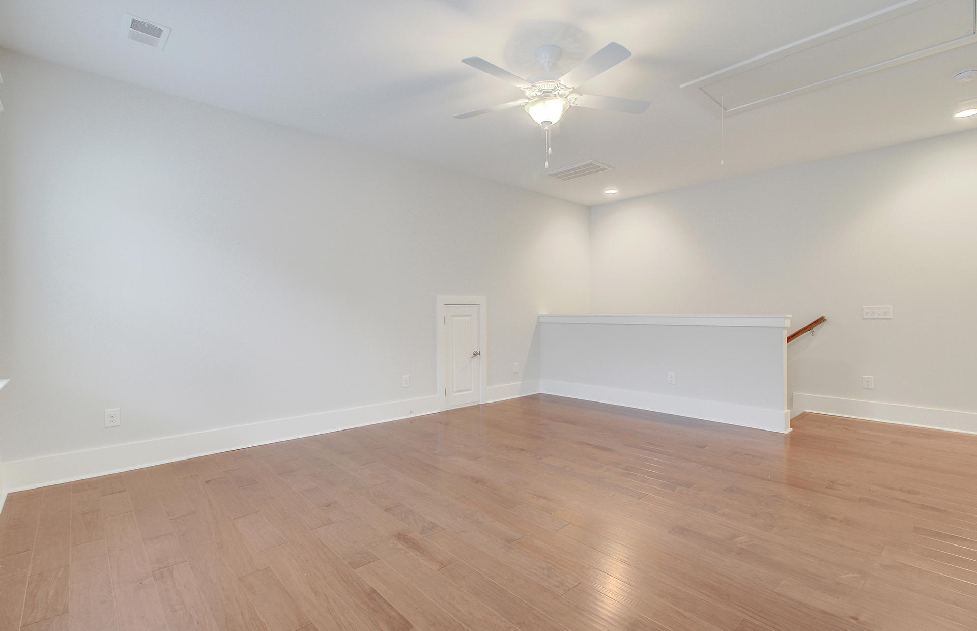 1079 Lyle Way Mount Pleasant, SC 29466 - Photo 23 of 33 Loft