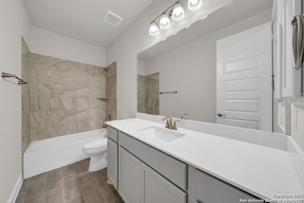 4190 Island Run Schertz, TX 78124 - Photo 8 of 15