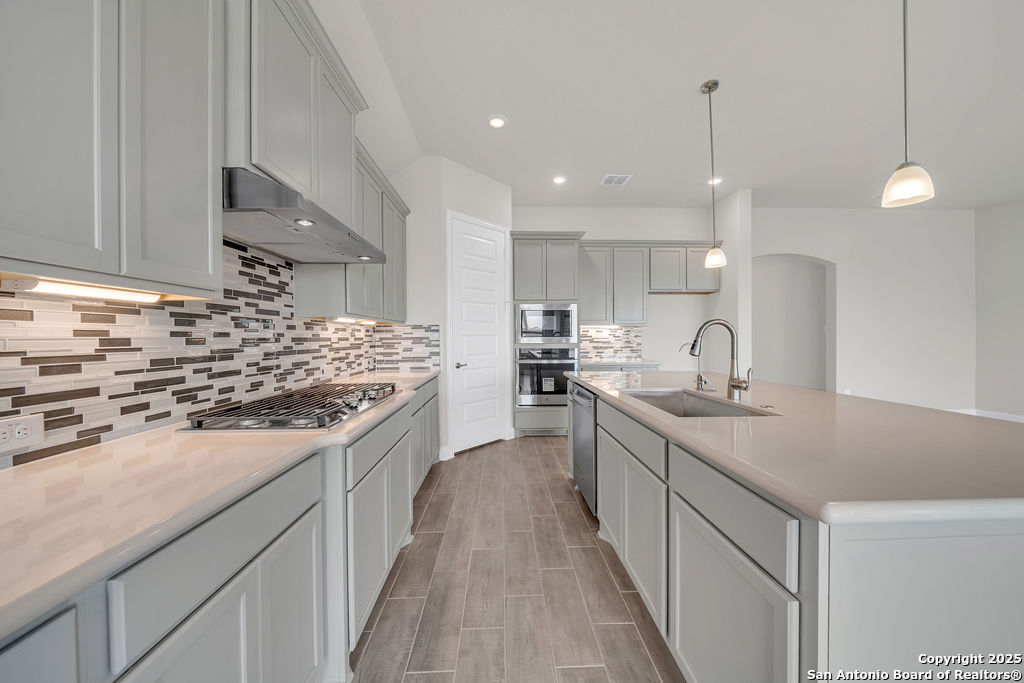 4190 Island Run Schertz, TX 78124 - Photo 9 of 15