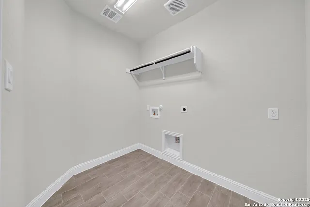 an empty room with window