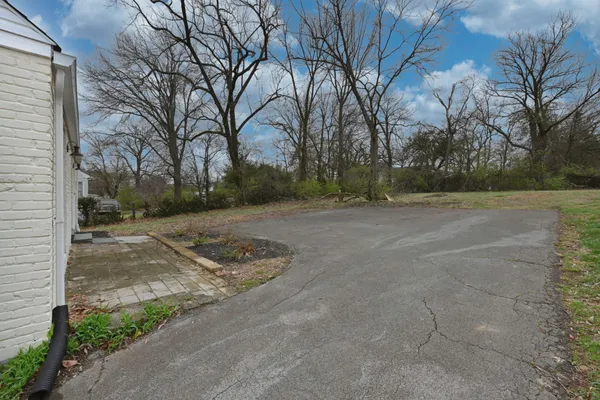 $2,300 | 532 Wesley Avenue, Nashville, TN 37207