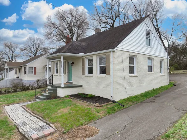 $2,300 | 532 Wesley Avenue, Nashville, TN 37207