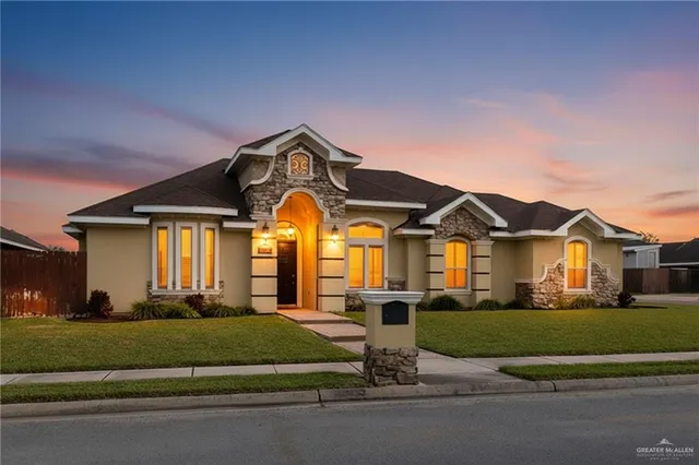 $329,999 | 2421 East Tin Avenue, Edinburg, TX 78542