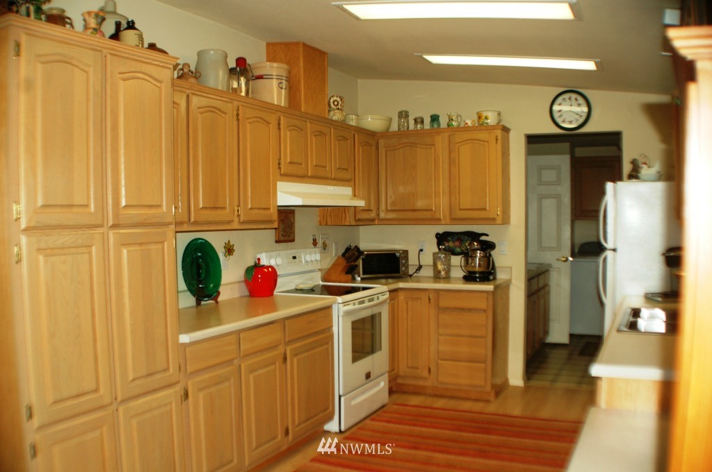 58 Star Flower Road Winthrop, WA 98862 - Photo 4 of 24 Gallery Image 4