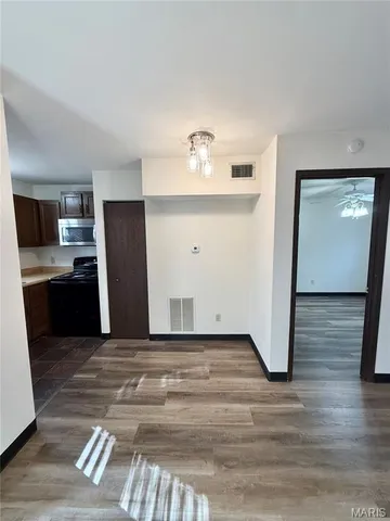 $825 | 145 Ashley Drive, Fairview Heights, IL 62208