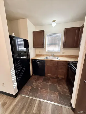 $825 | 145 Ashley Drive, Fairview Heights, IL 62208