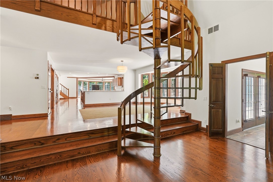 5360 Som Center Road Solon, OH 44139 - Photo 5 of 40