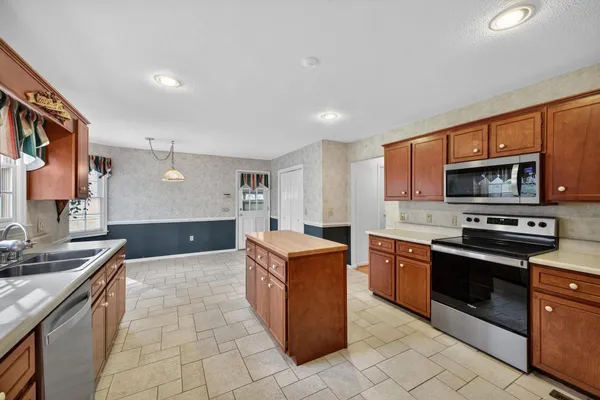 $325,000 | 208 Coachman Drive, Aiken, SC 29803