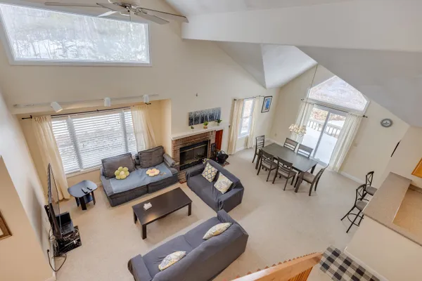$635,000 | 5 Hillside Circle, Unit 1, Lincoln, NH 03251