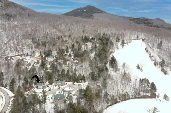 $635,000 | 5 Hillside Circle, Unit 1, Lincoln, NH 03251