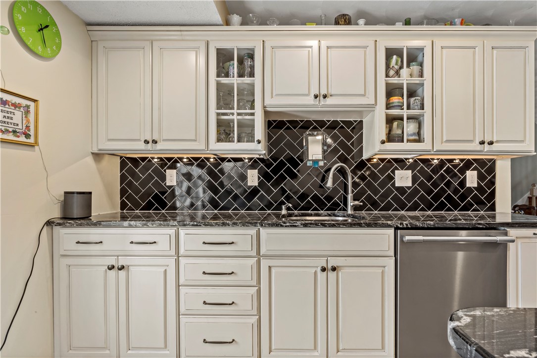 50 Cobblestone Terrace Coventry, RI 02816 - Photo 15 of 44