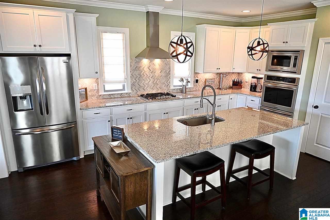 2932 Altadena Ridge Drive Birmingham, AL 35243 - Photo 9 of 34
