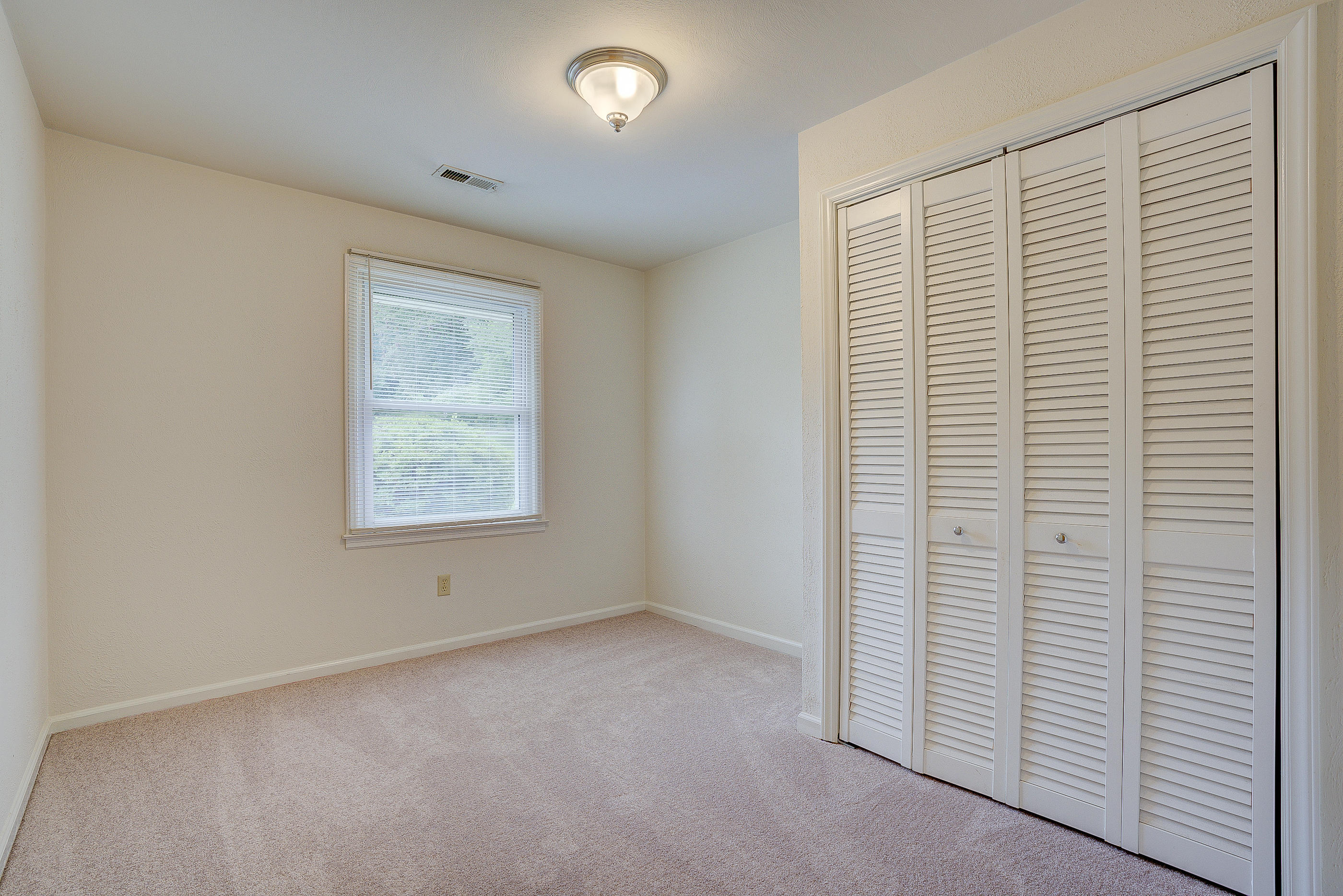 6033 Country Homes Road Roanoke, VA 24018 - Photo 20 of 30 43