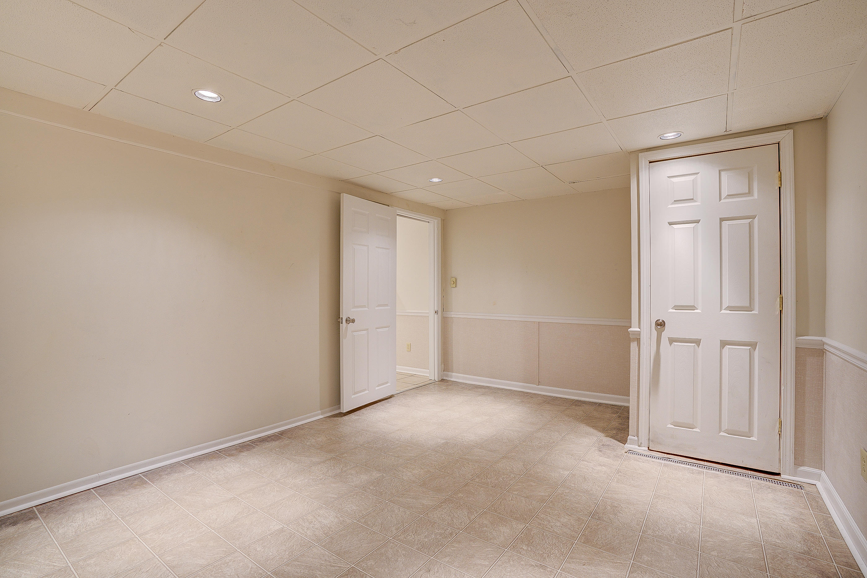 6033 Country Homes Road Roanoke, VA 24018 - Photo 28 of 30 64