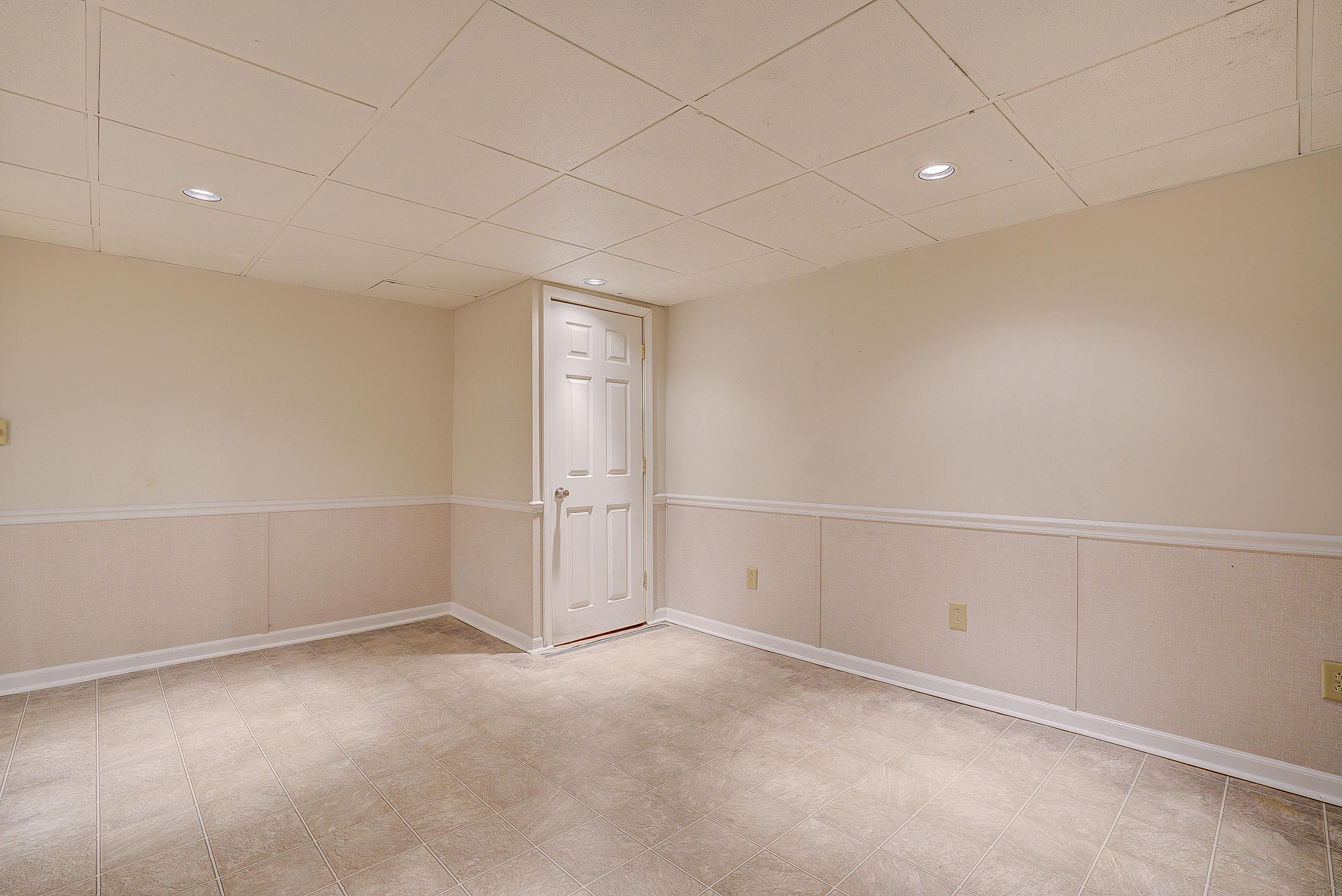 6033 Country Homes Road Roanoke, VA 24018 - Photo 29 of 30 65