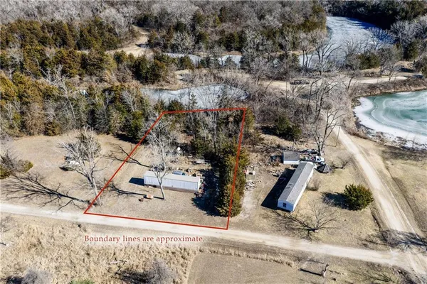 $5,000 | 66 North Lakeview Drive, Pleasanton, KS 66075