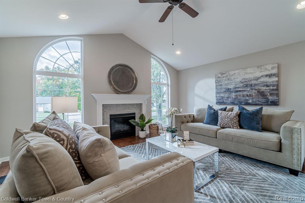 3179 Eastern Avenue Rochester Hills, MI 48307 - Photo 6 of 55
