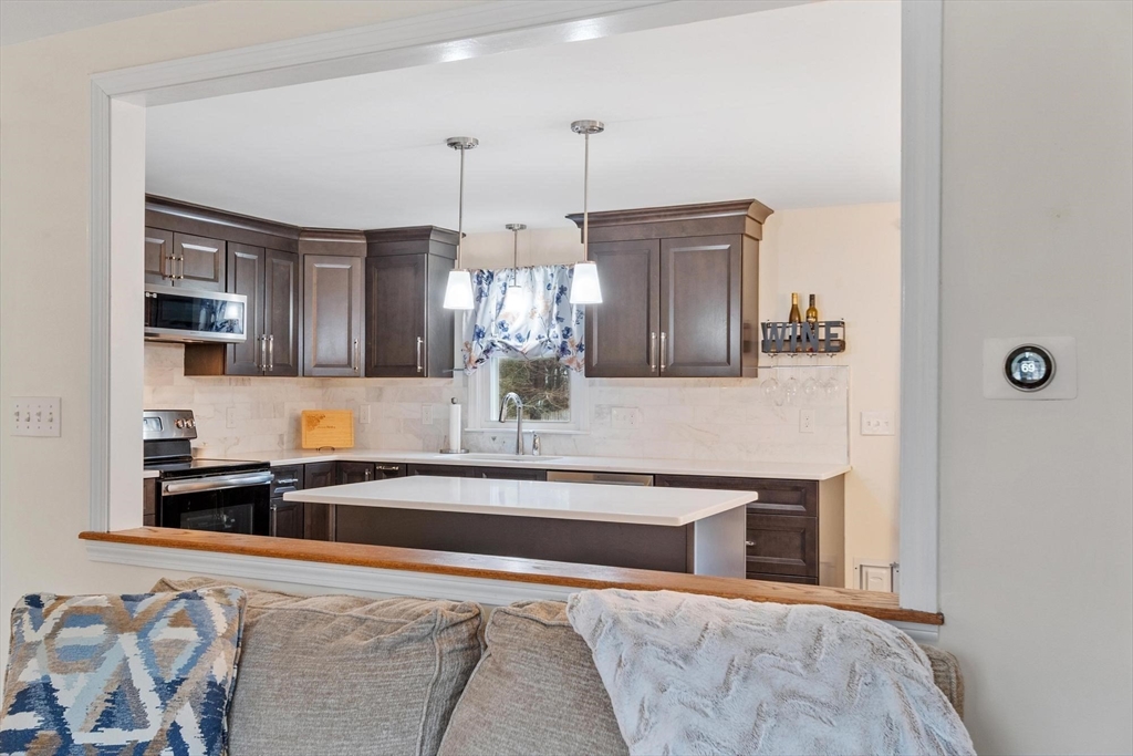 225 Leominster Road Lunenburg, MA 01462 - Photo 12 of 38