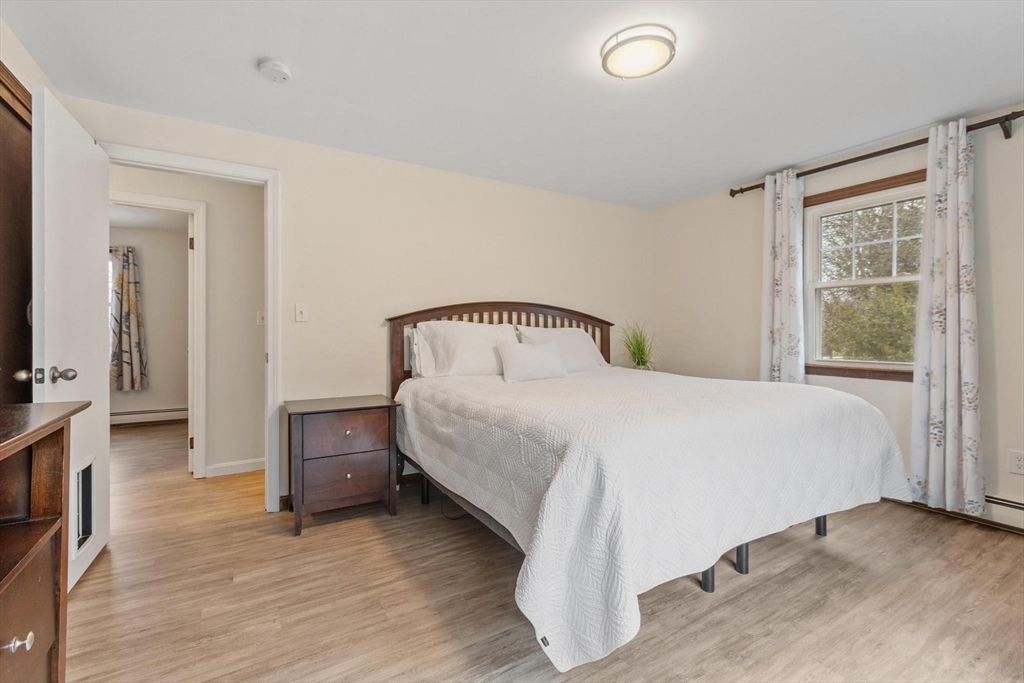 225 Leominster Road Lunenburg, MA 01462 - Photo 22 of 38