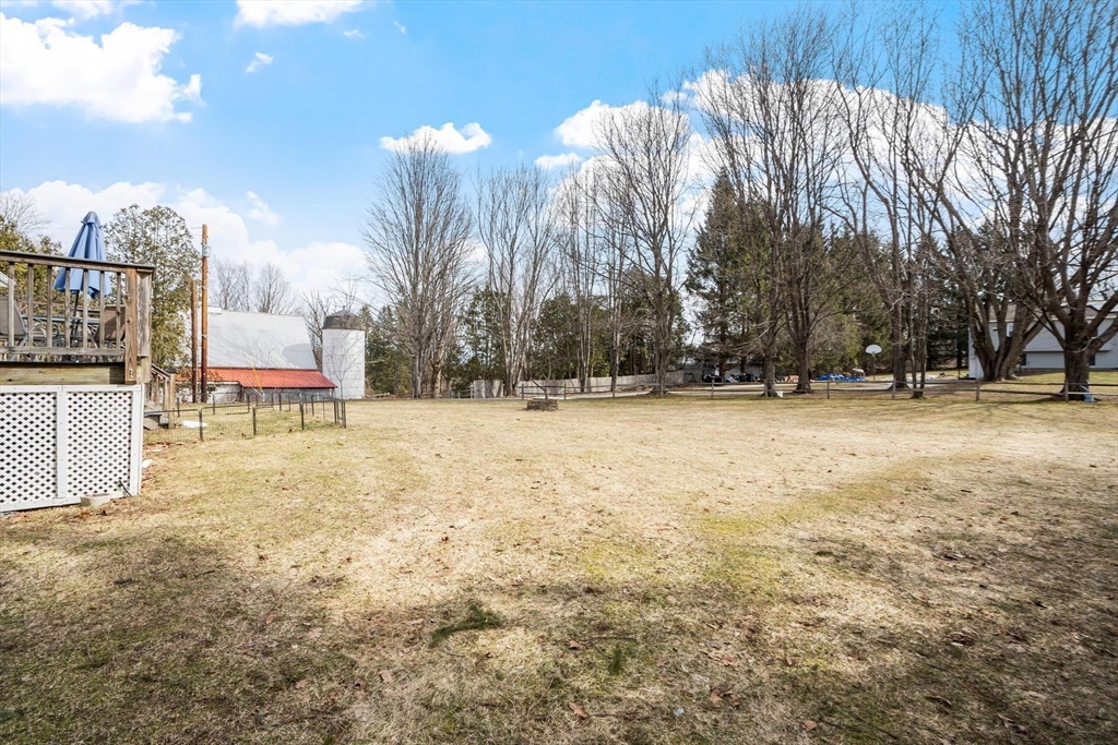 225 Leominster Road Lunenburg, MA 01462 - Photo 34 of 38