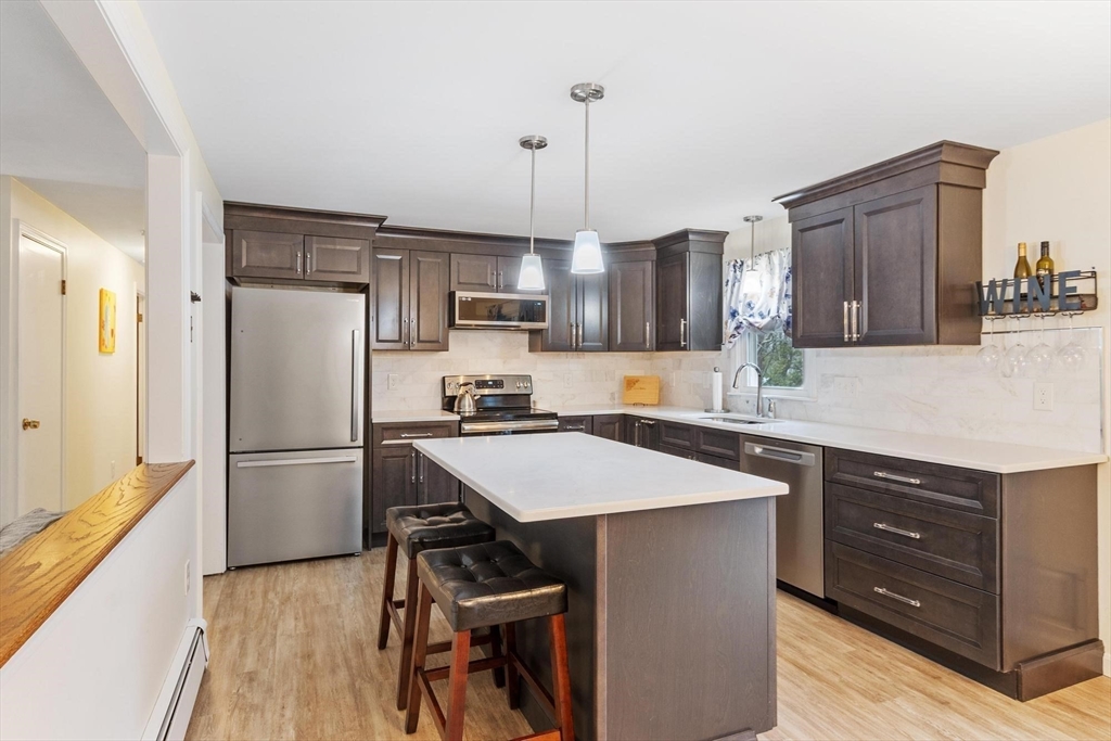 225 Leominster Road Lunenburg, MA 01462 - Photo 4 of 38